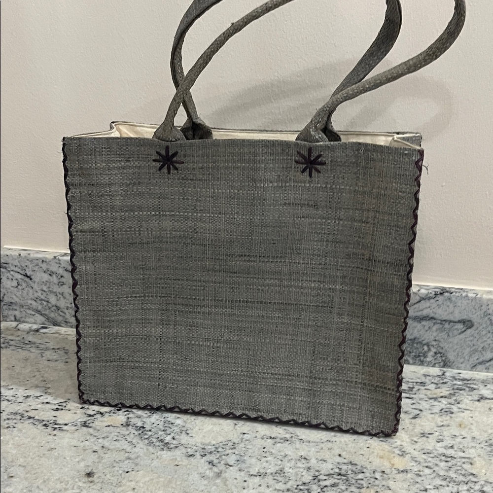 Gray & Black Straw Tote Bag - Picture 6 of 7